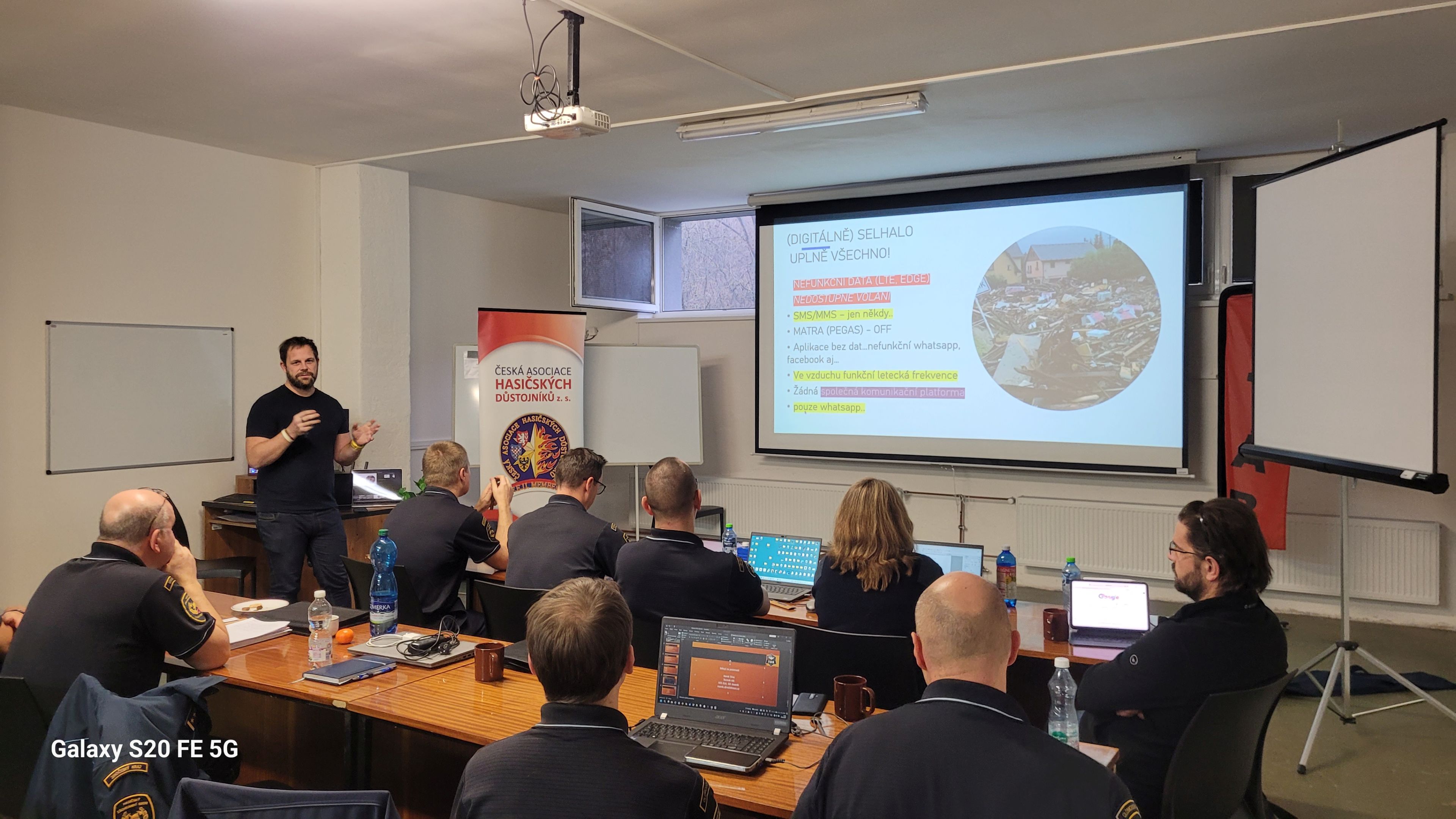 20251210_145158 20251210_145158