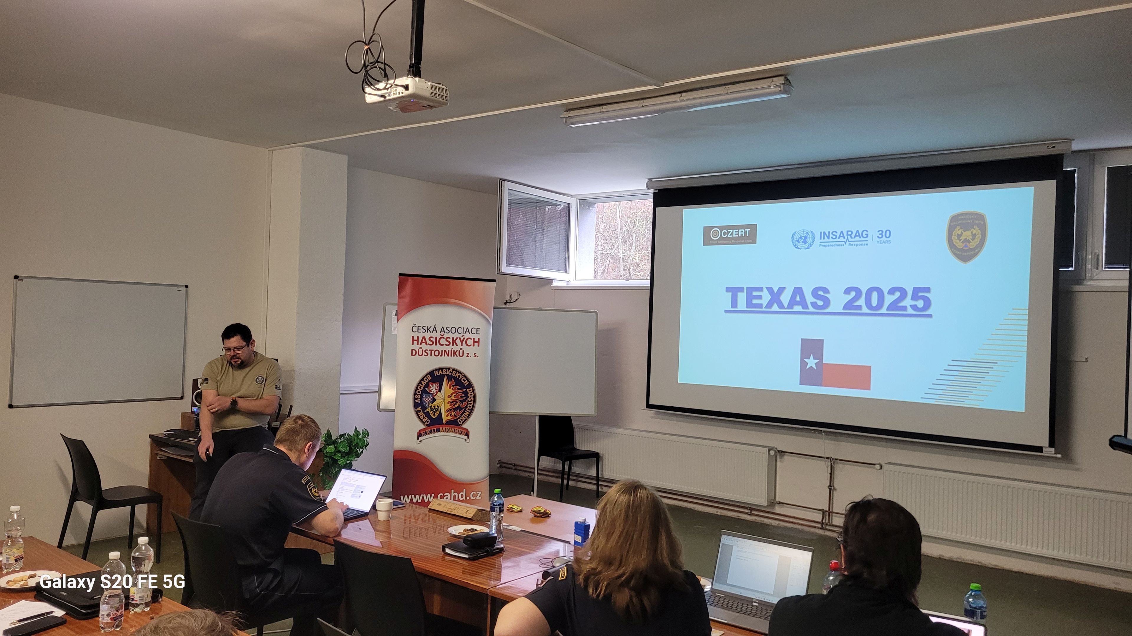 20251211_100438 20251211_100438